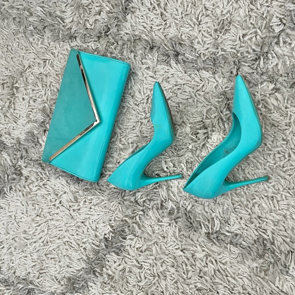 Shoes and purse matching